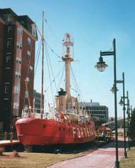 Lightship Portsmouth, LV 101 / WAL 524